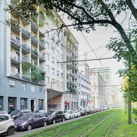 Fully Furnished Flat Arco Della Pace By Easylife Apartament