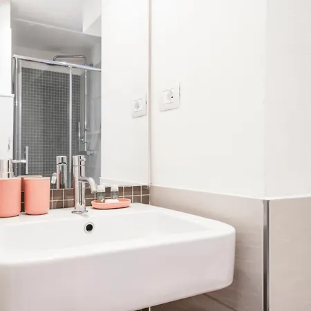 Fully Furnished Flat Arco Della Pace By Easylife Apartament *