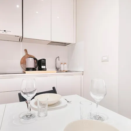 Fully Furnished Flat Arco Della Pace By Easylife Apartament Mediolan